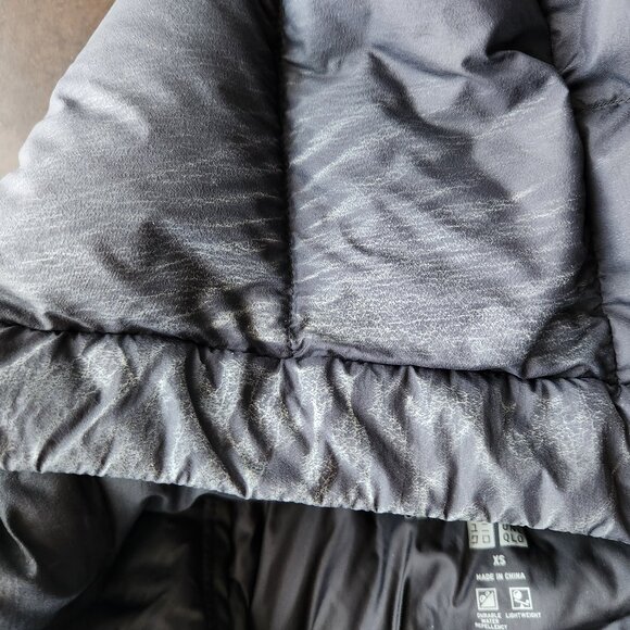 Uniqlo women's ultra light down jacket XS black - Picture 8 of 10